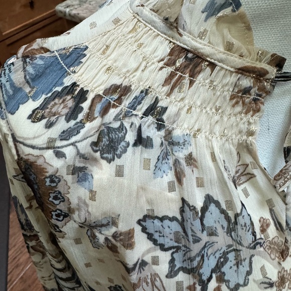 Loft shirt with built in cami. Size S - Picture 9 of 10